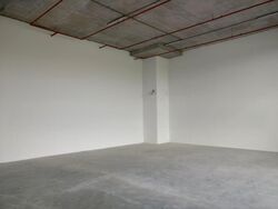 Holland Drive (D10), Retail #497486471